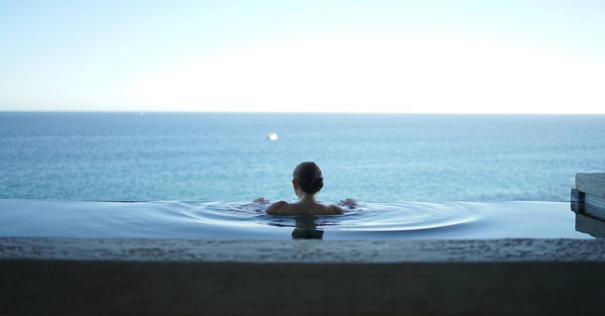 Infinity-pool-featured-image-5d138dab2a3b2.jpg