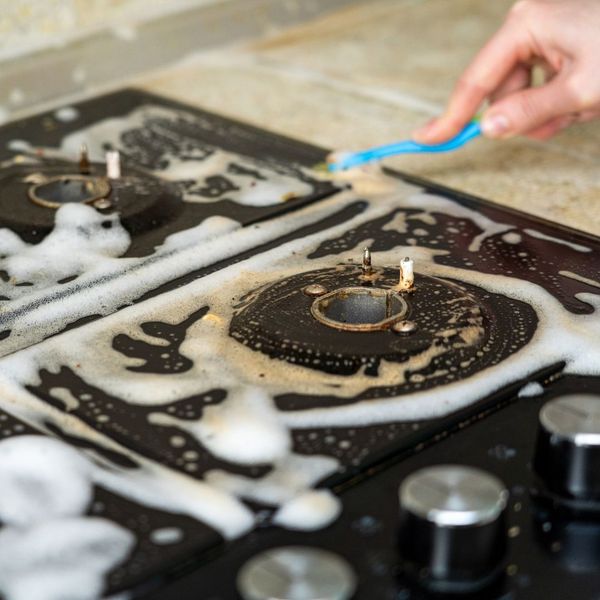 cleaning stovetop