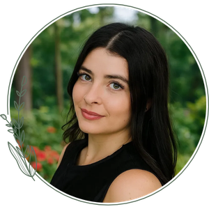 Rachel Yarnall, Pre-licensed clinician