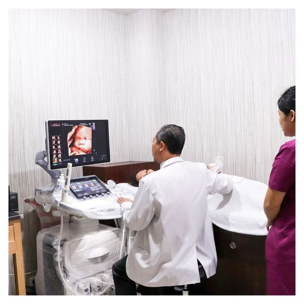 Doctor looking at an ultrasound image