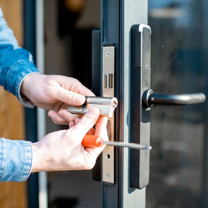 4 Things to Consider When Choosing a Residential Locksmith-image3.jpg