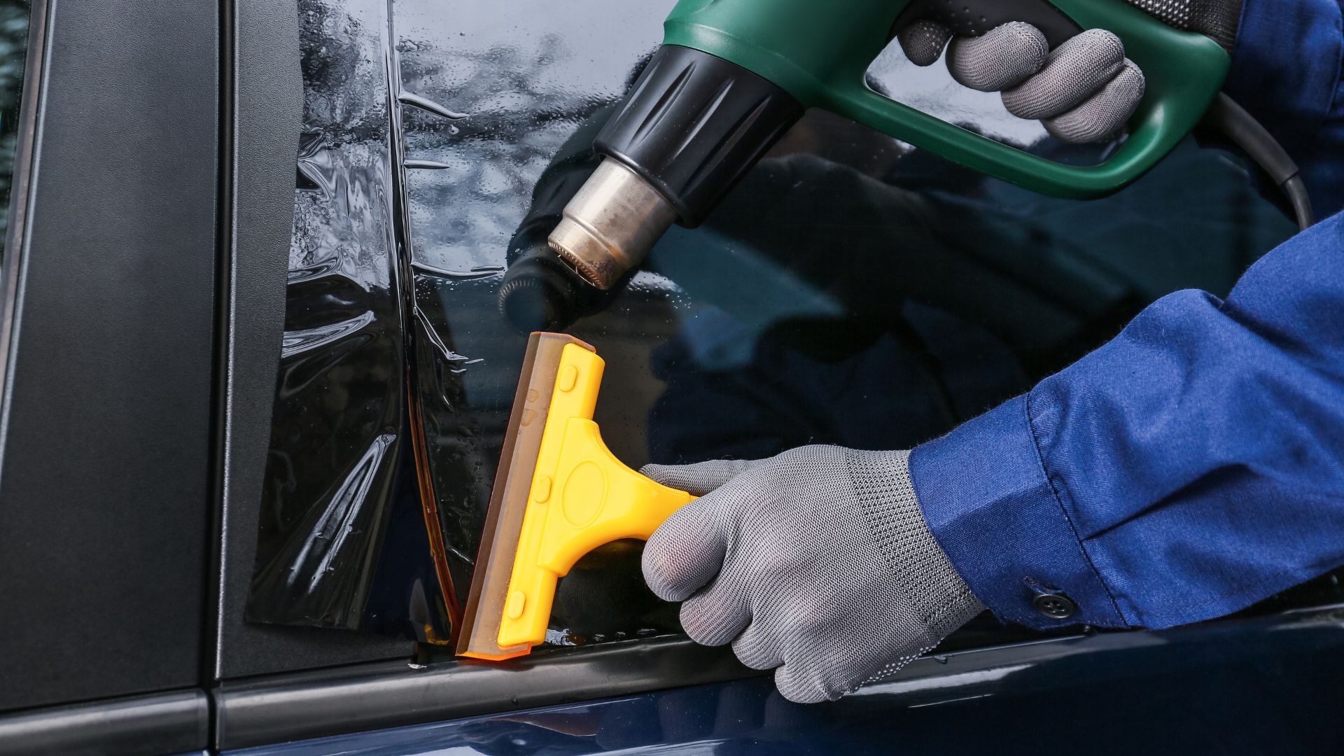 M26627 - Content Marketing Blitz - 4 Car Window Tinting Mistakes to Avoid - featured image.jpg
