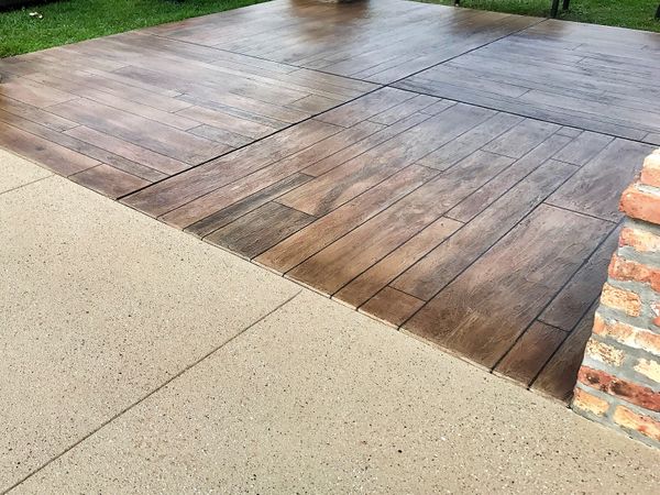 Decorative concrete patio that looks like wood