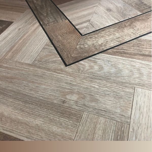 Vinyl floor with pattern