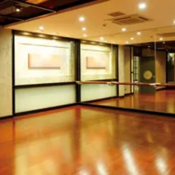 Gallery 1.jpg