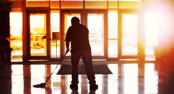 How To Choose The Right Commercial Cleaning Service For Your Needs - Feature.jpg