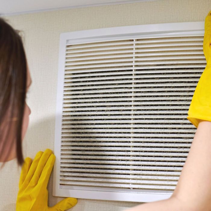 cleaning an air vent