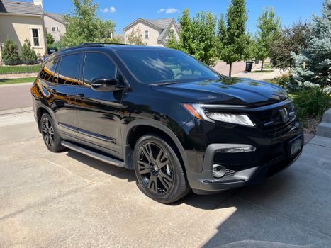 Black Honda Pilot detail littleton co