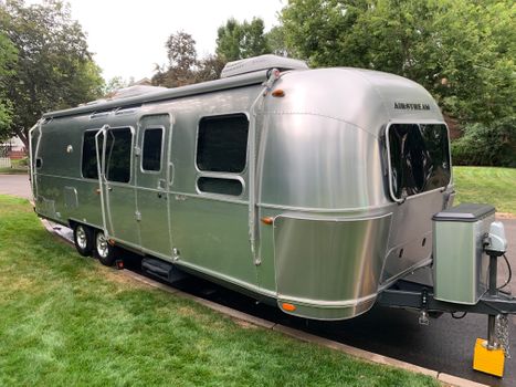 Colorado Auto Spa offers Mobile RV and motor home washing , Waxing and detailing. Travel Trailer Mobile Wash and Detailing Denver Colorado