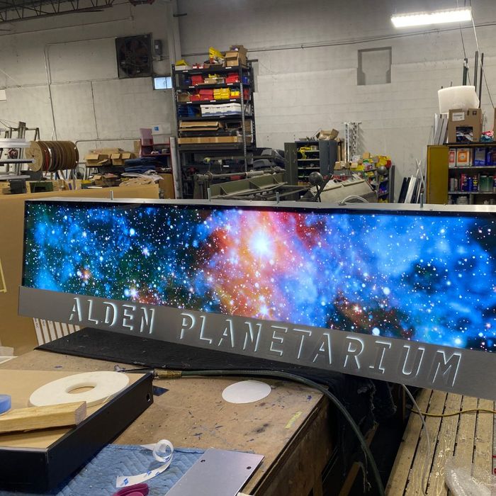 Alden Planetarium sign manufacturing
