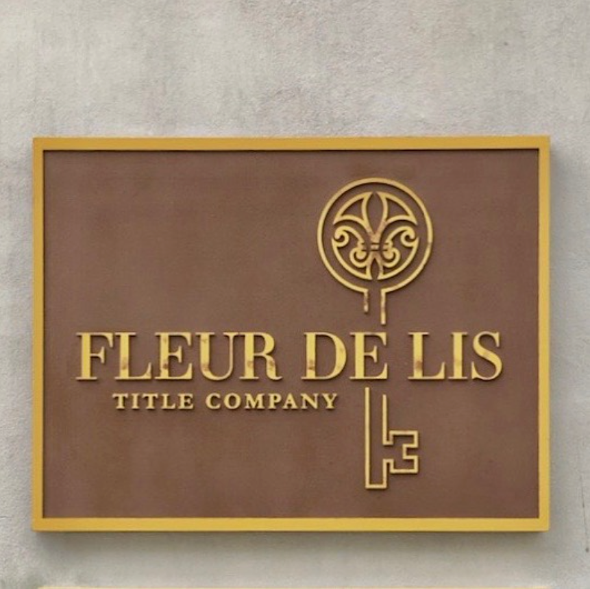 Exterior plaque sign