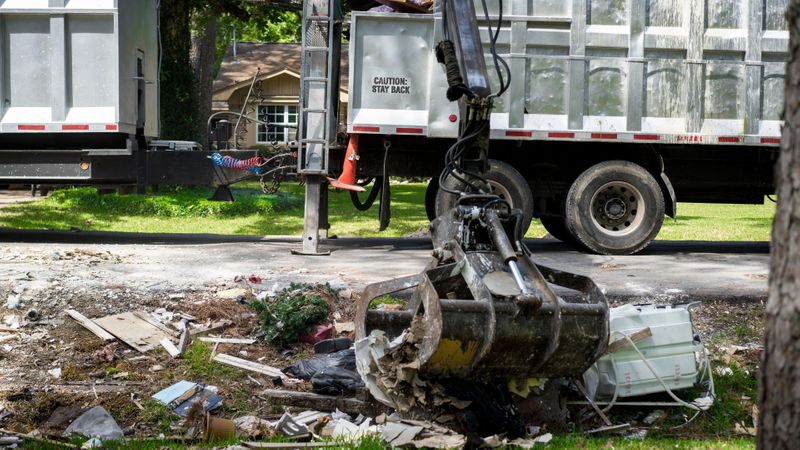4 Reasons to Leave Debris Removal to the Professionals Hero.jpg