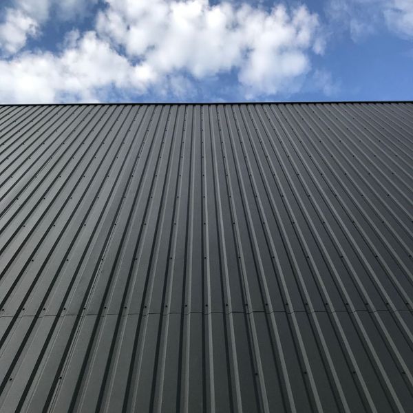 1 Metal vs. Asphalt Roofing %E2%80%93 Which is Best for Mississippi Homes (1).jpg