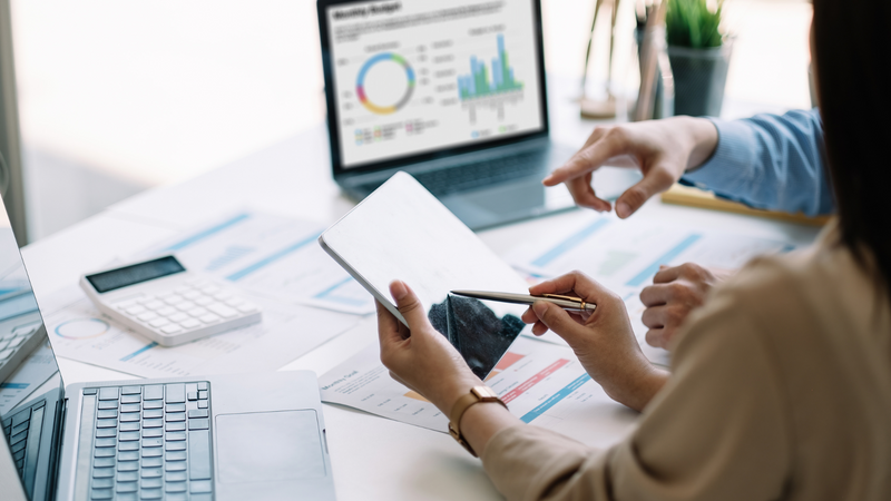 How Managed IT Solutions Enhance Data Analytics - Hero (1).png