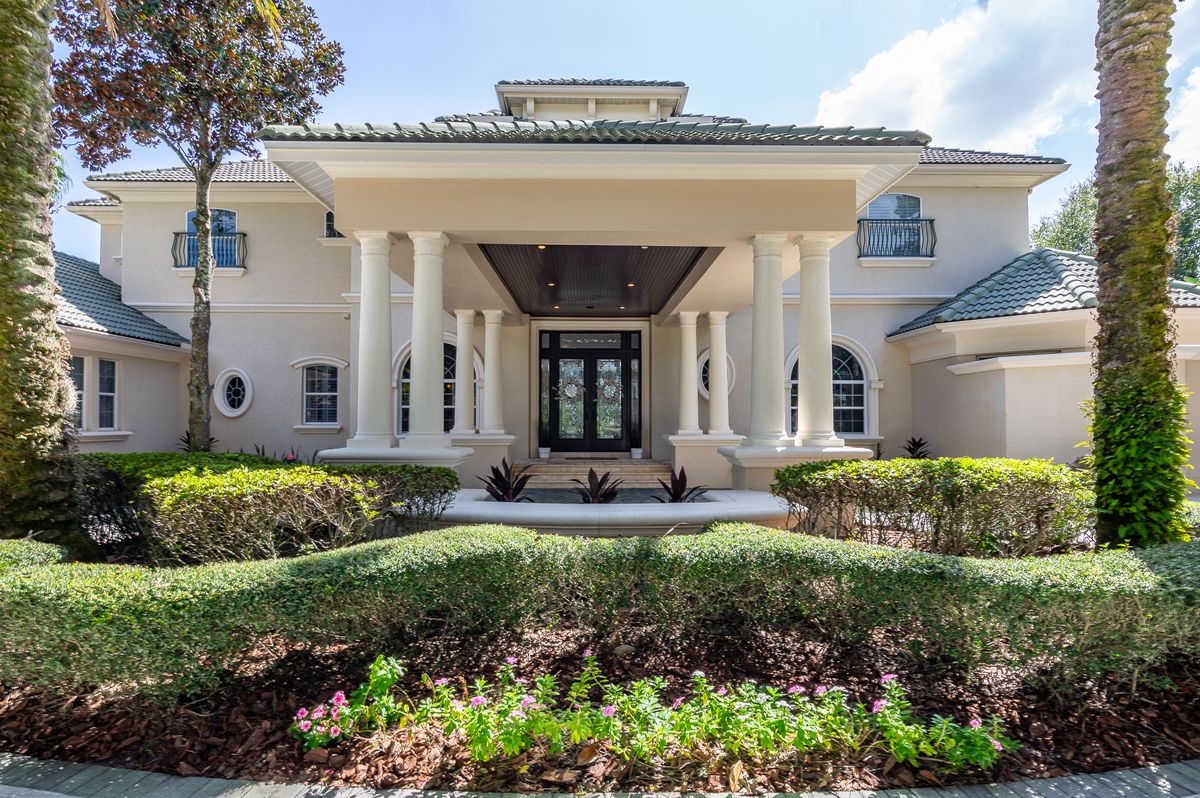 17115 exterior-3.JPG