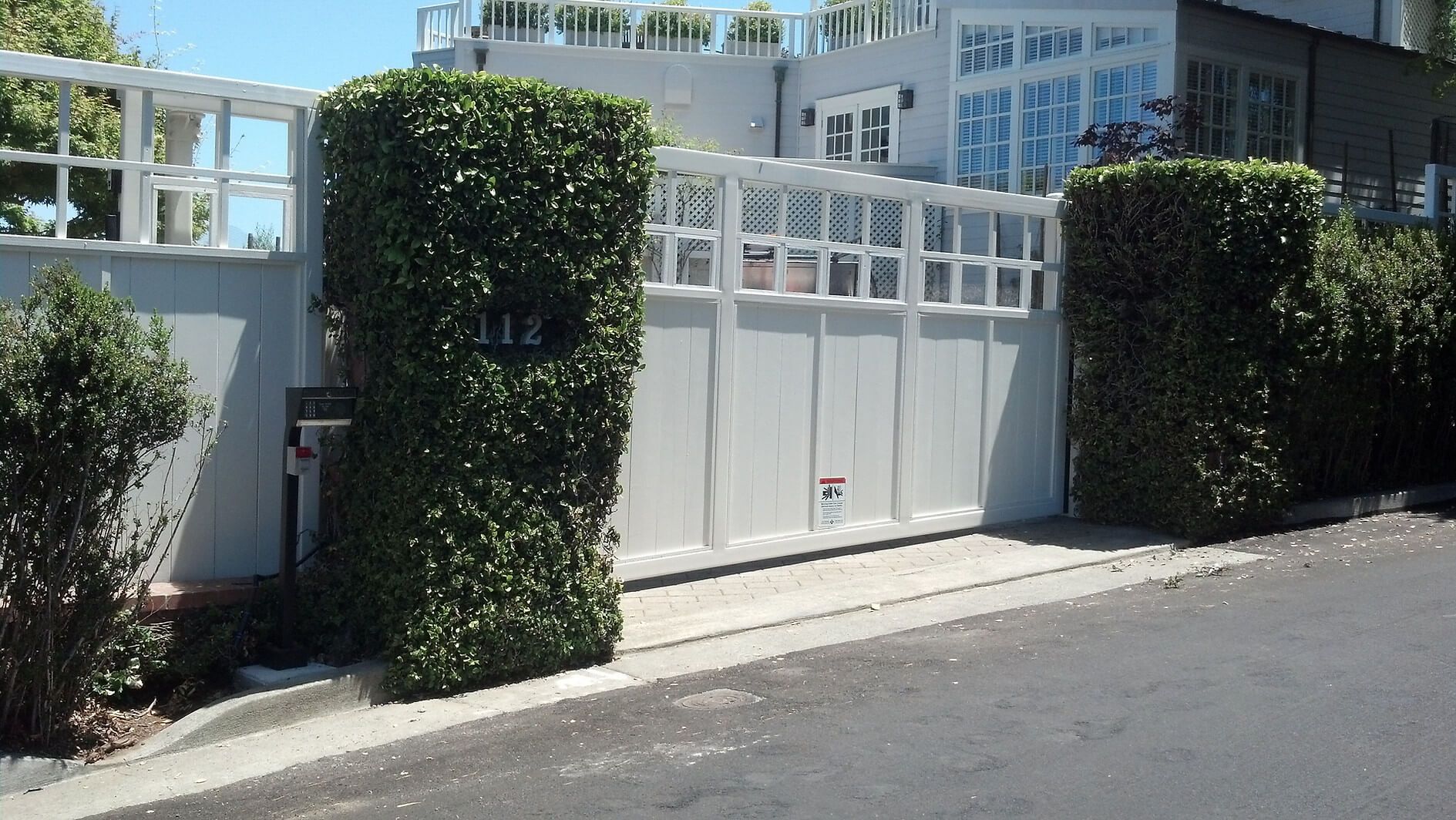 Residential security gate Residential security gate