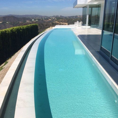 What Makes a Luxury Pool (3).jpg