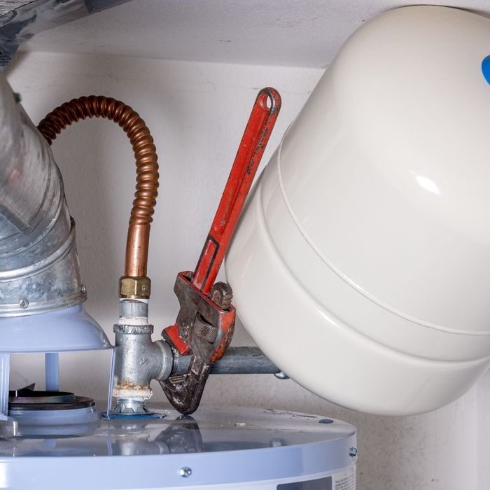 water heater with expansion tank