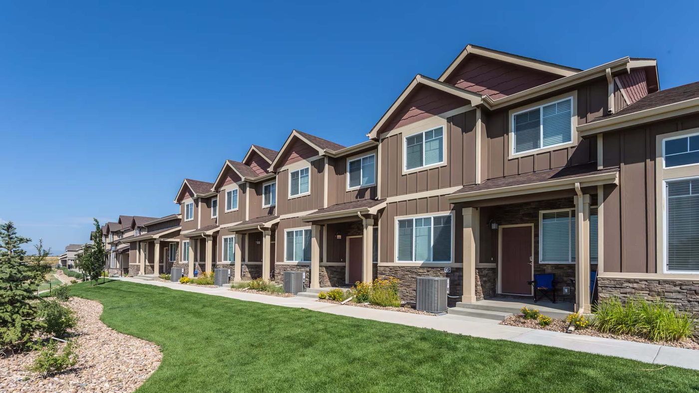 boomerang-ranch-townhomes-greeley-co-primary-photo.jpg