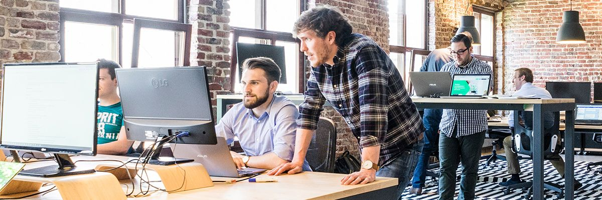 Why a Professional Website Is the Ultimate Startup Advantage-Featured.jpg