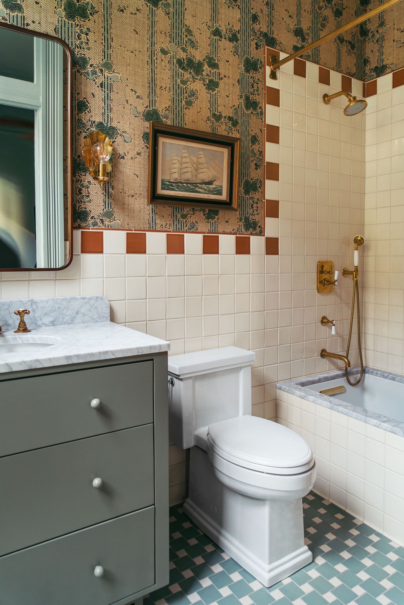 LKI_thomas_bathrooms_2024-04004-Enhanced-NR-Edit.jpg