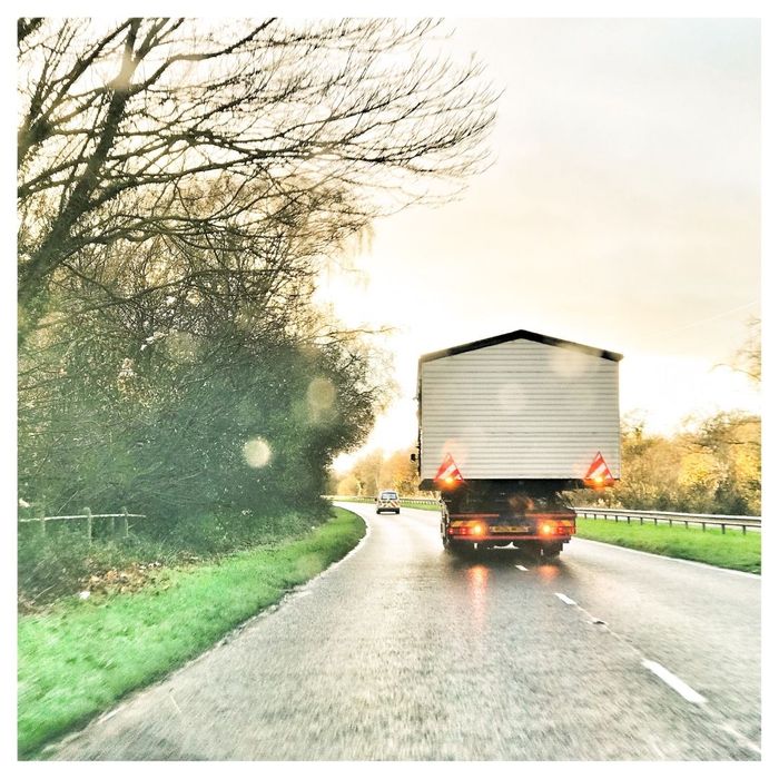 mobile home on truck