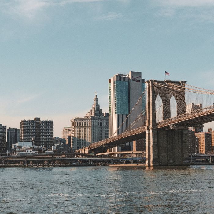 New York skyline and bridge