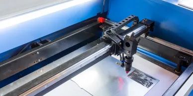 Laser cutting machine