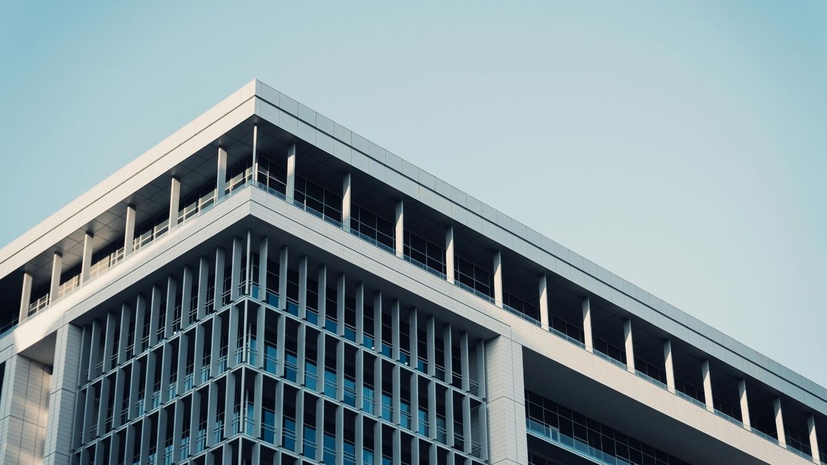 How to Analyze a Commercial Fix-and-Flip Deal Hero.jpg