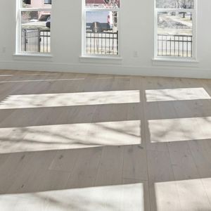 Tile & Luxury Vinyl Plank