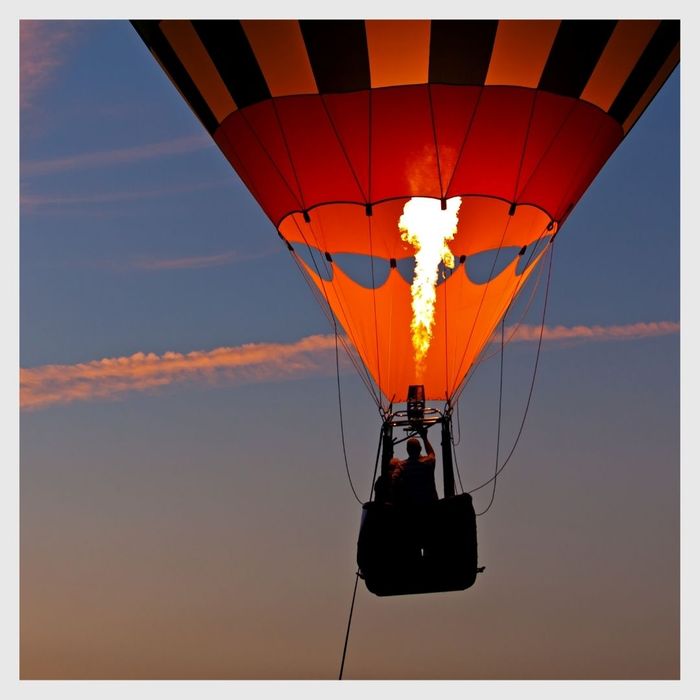 hot air balloon ride 