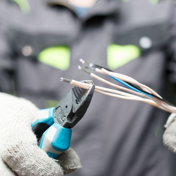 How to Choose the Right Electrical Contractor for Your Project - Image 4.jpg