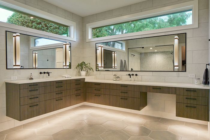 Master Bathroom.jpg