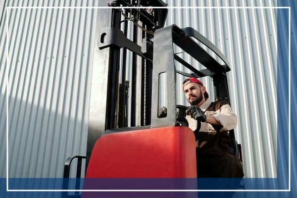 Industrial Cranes_ Essential Insights for Operators - 1.jpg
