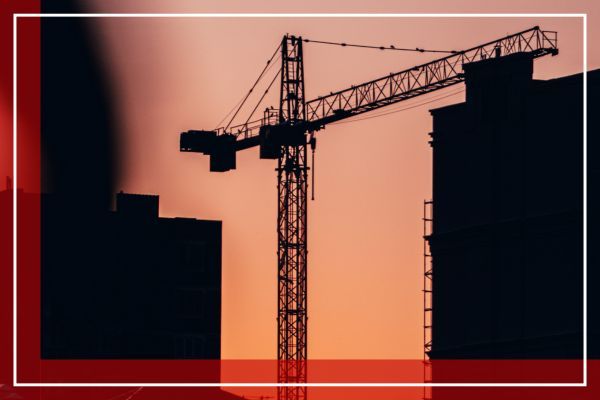 Industrial Cranes_ Essential Insights for Operators - 2.jpg