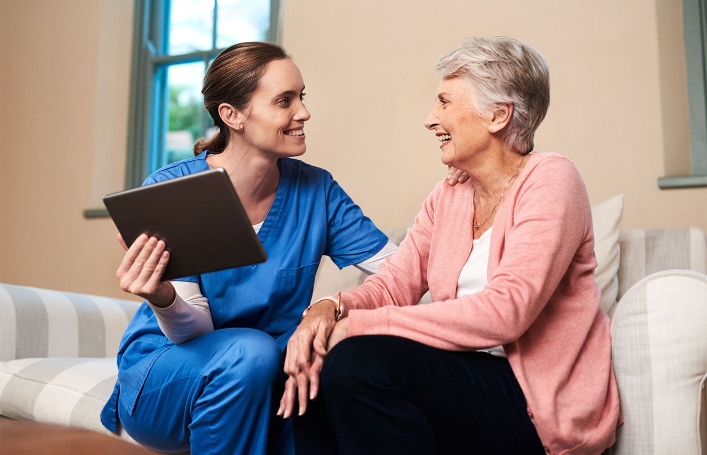 image of a phlebotomist in home