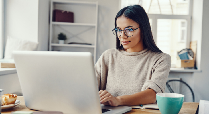 woman on laptop