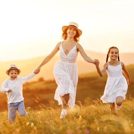 mom running with kids