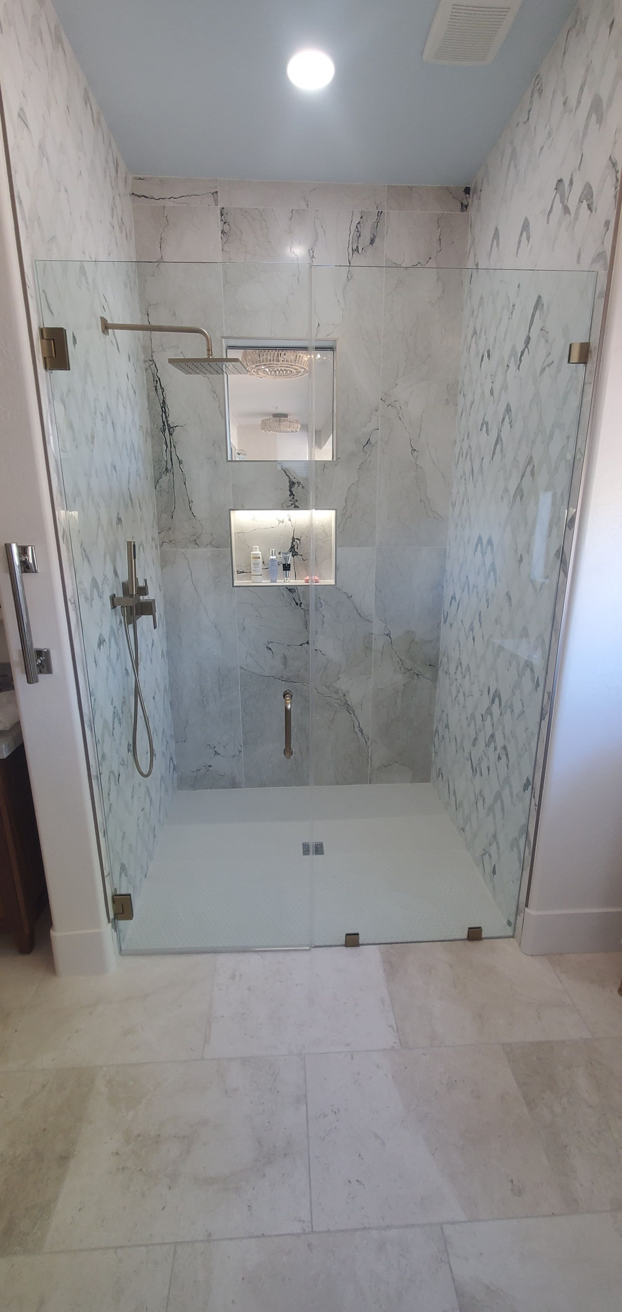 Walk in shower