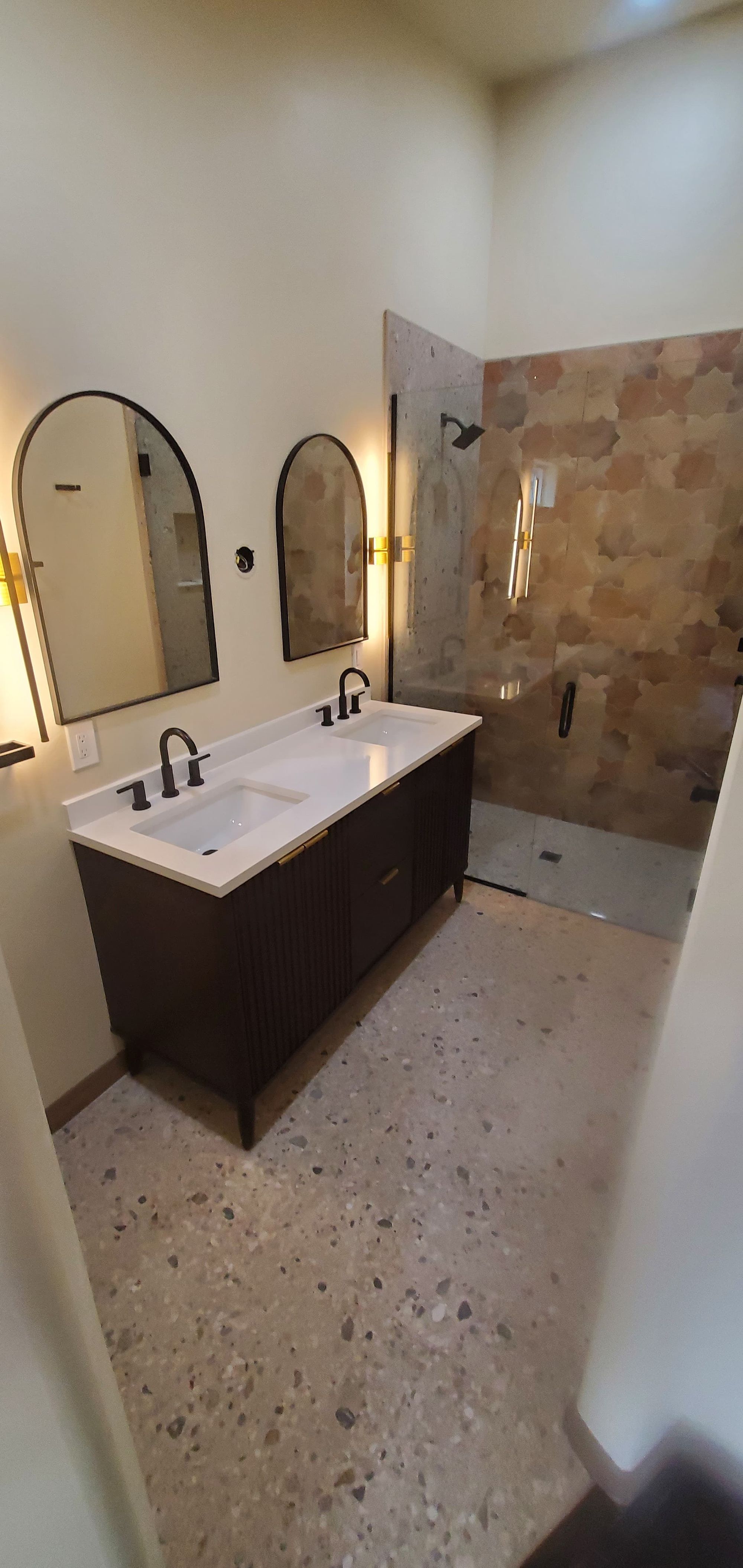Double vanity