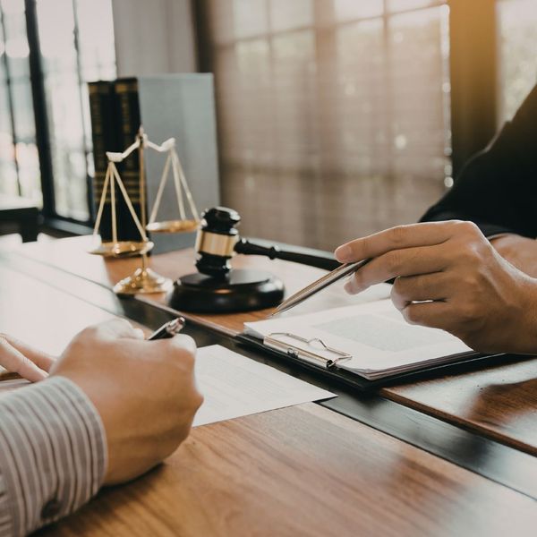 4 What to Expect During a Deposition_ A Guide for Lawyers and Clients.jpg