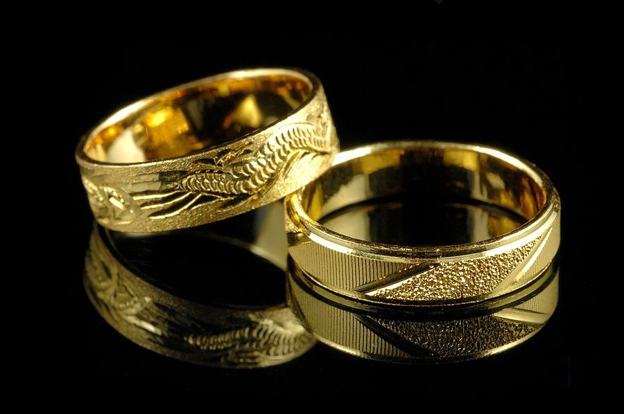 Golden Wedding Rings for Engaged Couples Financial Planning