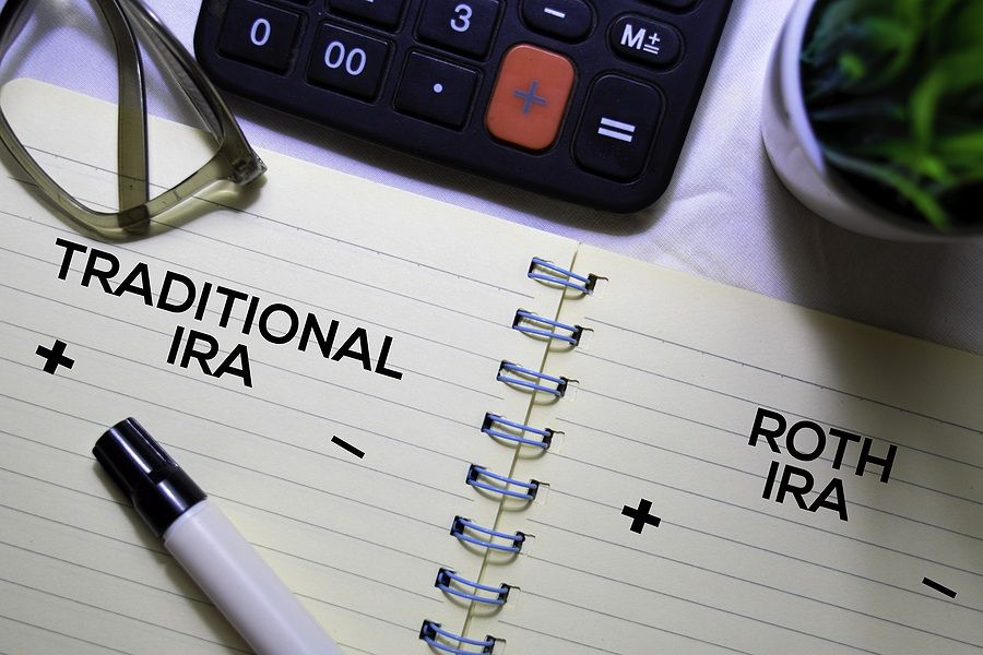 Roth IRA vs Traditional IRA Comparison with Pros and Cons