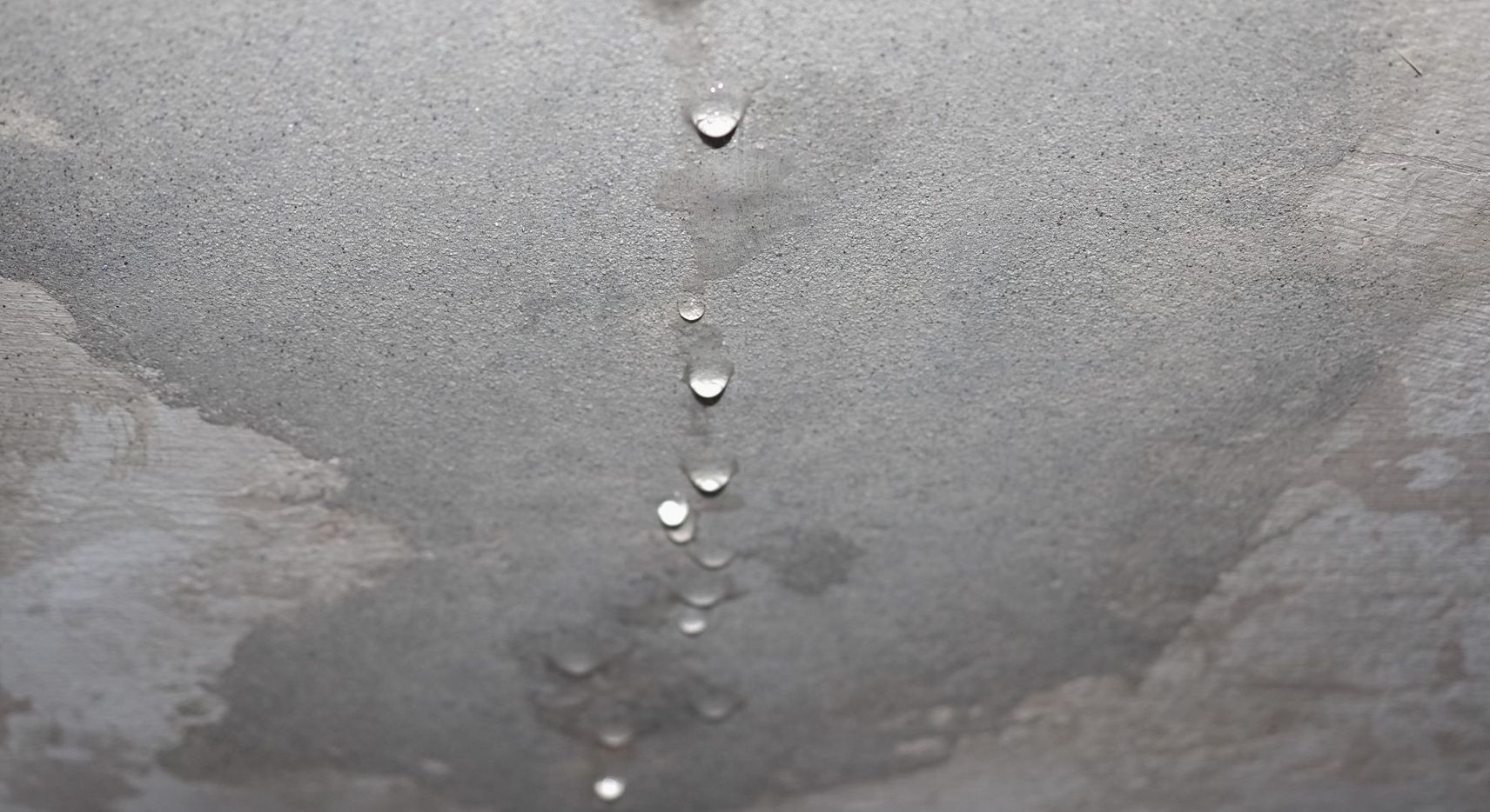 Common Signs of Crawl Space Moisture Problems and How to Solve Them.jpg