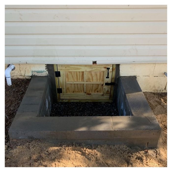 crawl space entrance