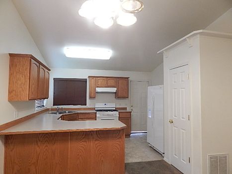 2416 Settlement Kitchen.JPG
