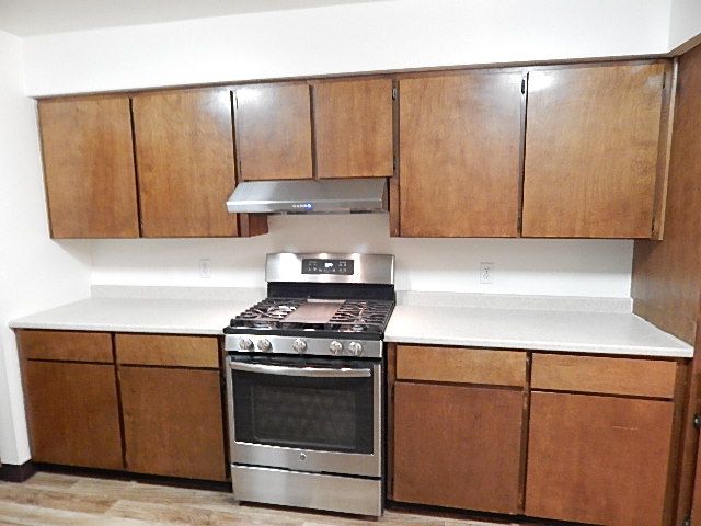 1581 Tugboat Kitchen 3.JPG