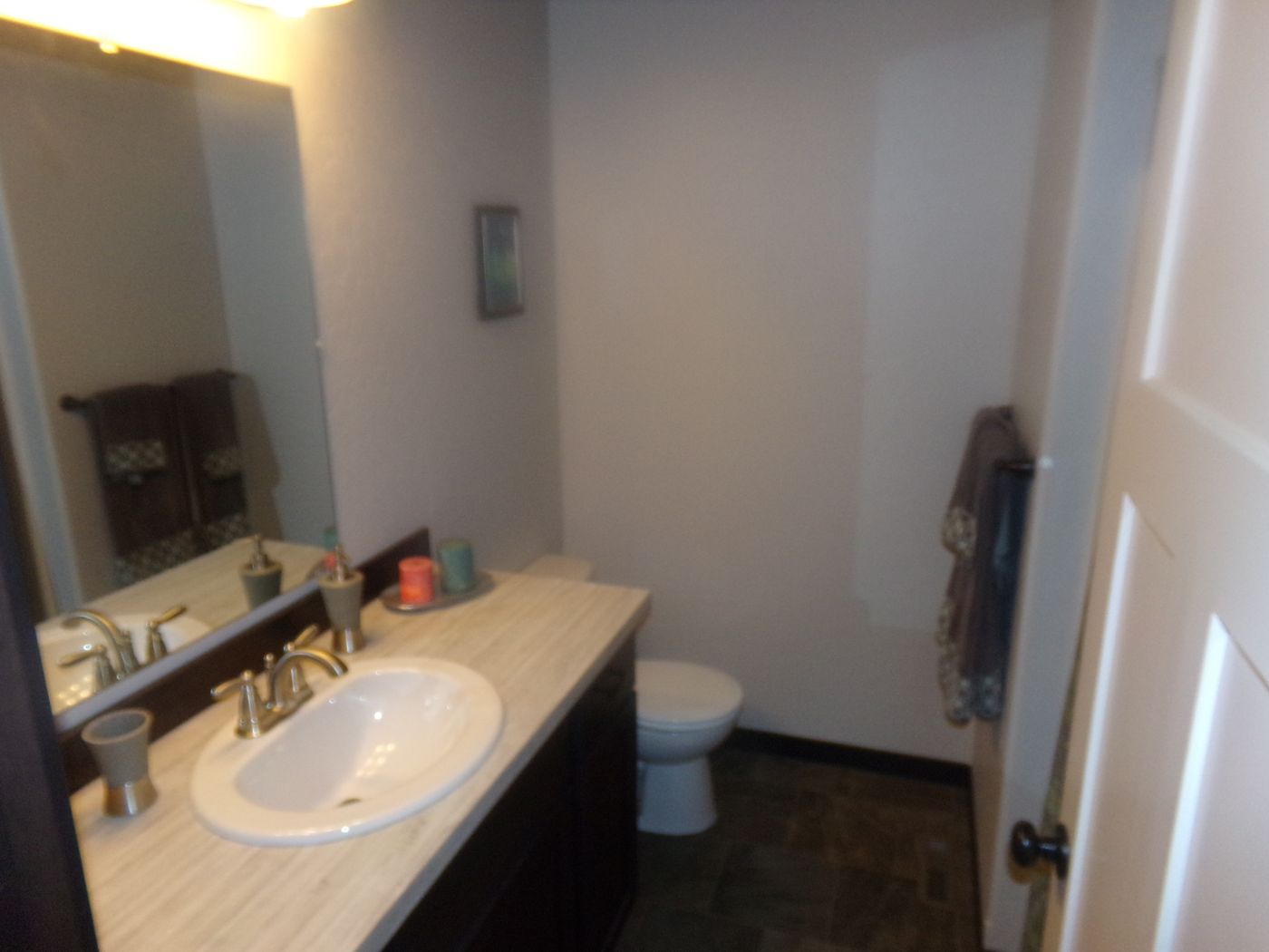 Hall Bathroom.JPG