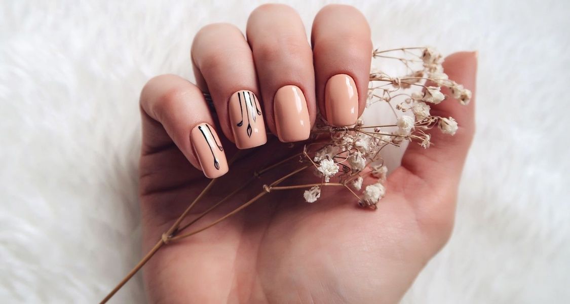 Nail Salon Hooksett NH Manchester.jpg
