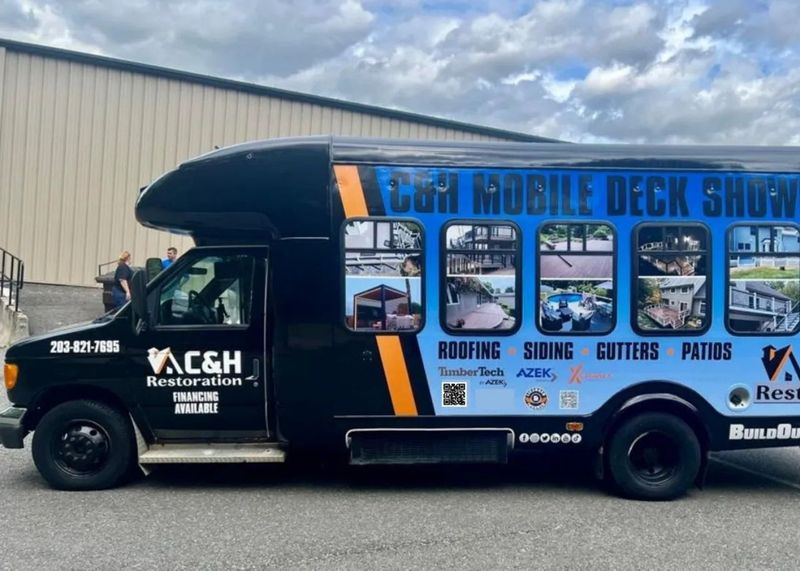 Mobile Showroom 3.jpg